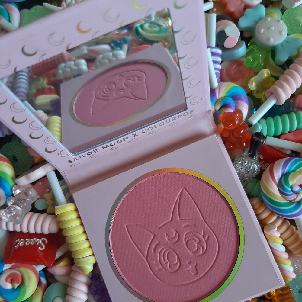 ❤SAILOR MOON BLUSH❤ - Picture 2 of 8